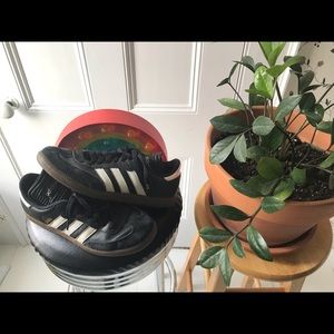 ADIDAS 👟 SAMBAS! US Women’s 8.5